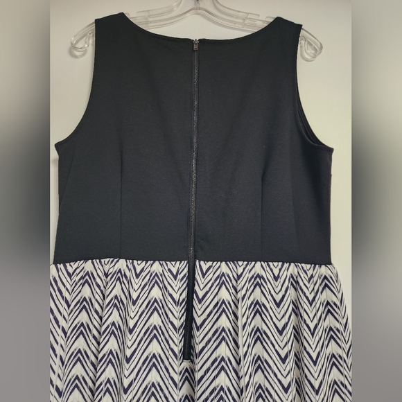 Isani for Target Patterned Dress - Picture 2 of 7